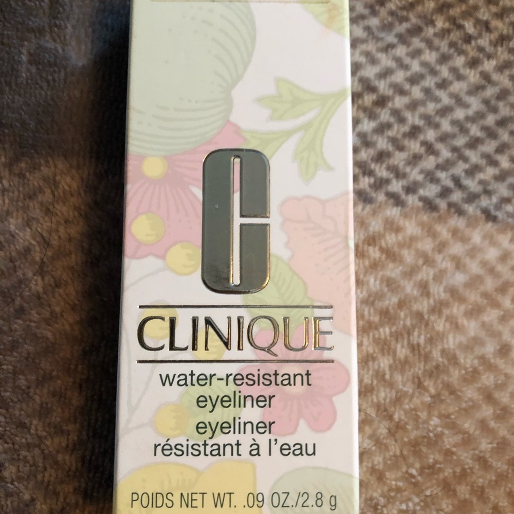 Water Resistant Cake Eyeliner